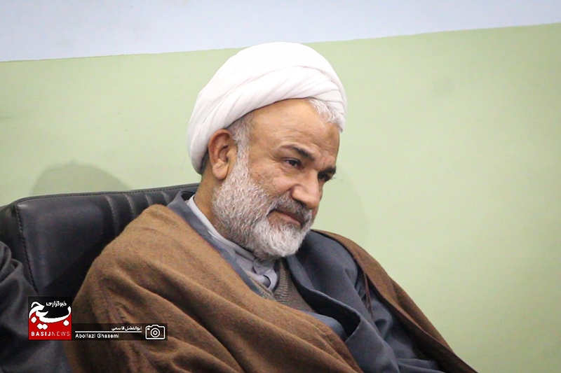 فرمانده سپاه امام صادق (ع) استان بوشهر با امام جمعه برازجان دیدار و گفت‌و‌گو کرد