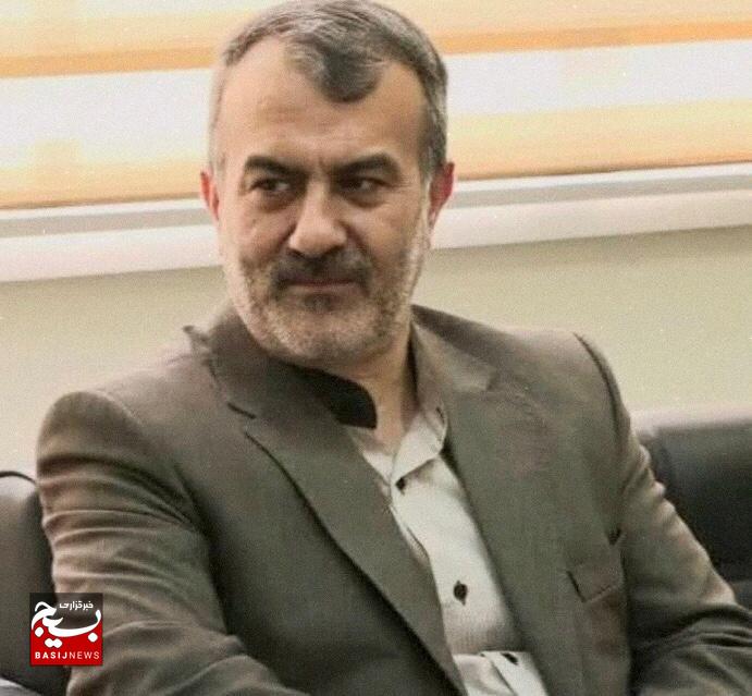 بصیرت دانشگاهیان سد راه توطئههای دشمنان است بصیرت دانشگاهیان سد راه توطئههای دشمنان است