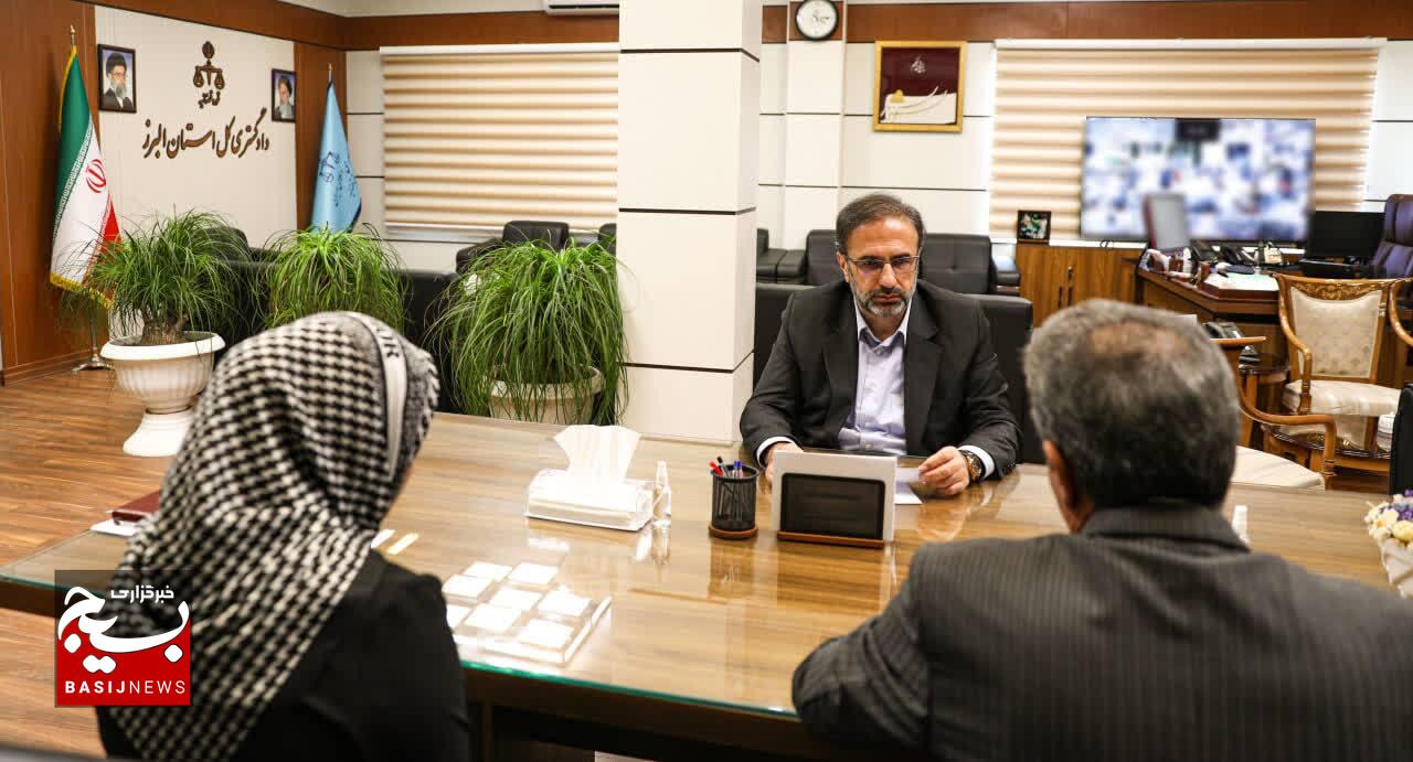 مدیران قضایی استان البرز، به درخواستهای حقوقی و قضایی ۹۲۰ مراجعه کننده رسیدگی کردند مدیران قضایی استان البرز، به درخواستهای حقوقی و قضایی ۹۲۰ مراجعه کننده رسیدگی کردند