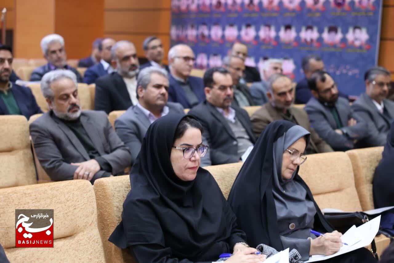 مدیران استانی، موتور محرک حکمرانی و توسعه کشور هستند مدیران استانی، موتور محرک حکمرانی و توسعه کشور هستند