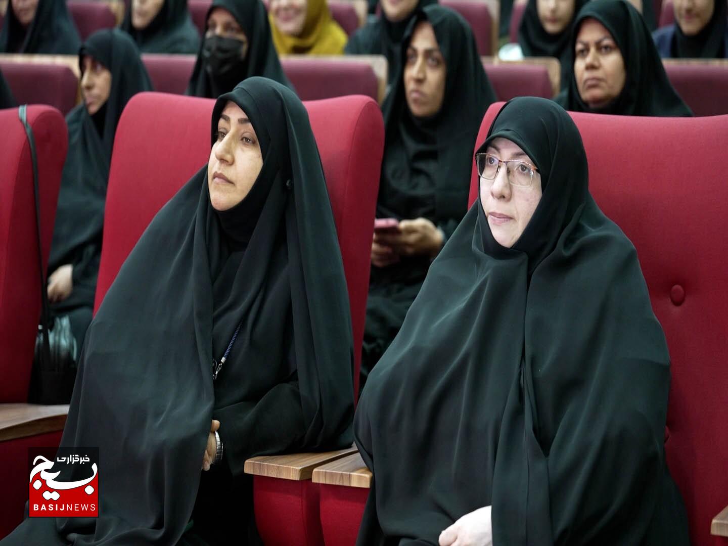 تجلی هنر ایرانی اسلامی در جشنواره مد و لباس لیان دخت