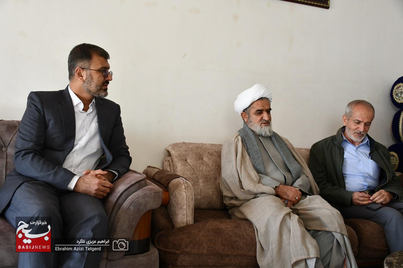 سرکشی و تجلیل مسئول نمایندگی ولی فقیه در سپاه فتح از جانباز ان دفاع مقدس + (تصاویر)