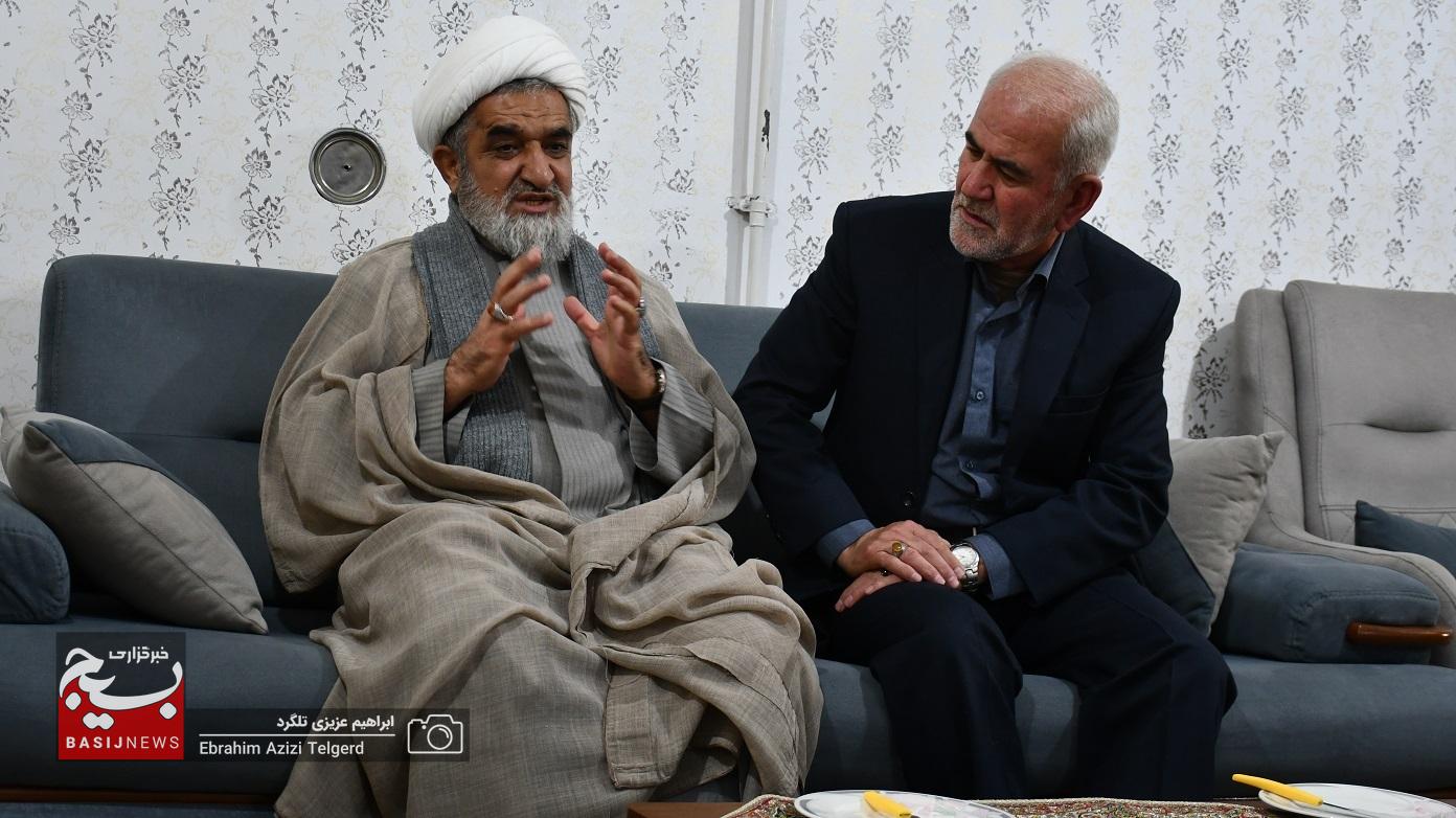 سرکشی و تجلیل مسئول نمایندگی ولی فقیه در سپاه فتح از جانباز ان دفاع مقدس + (تصاویر)