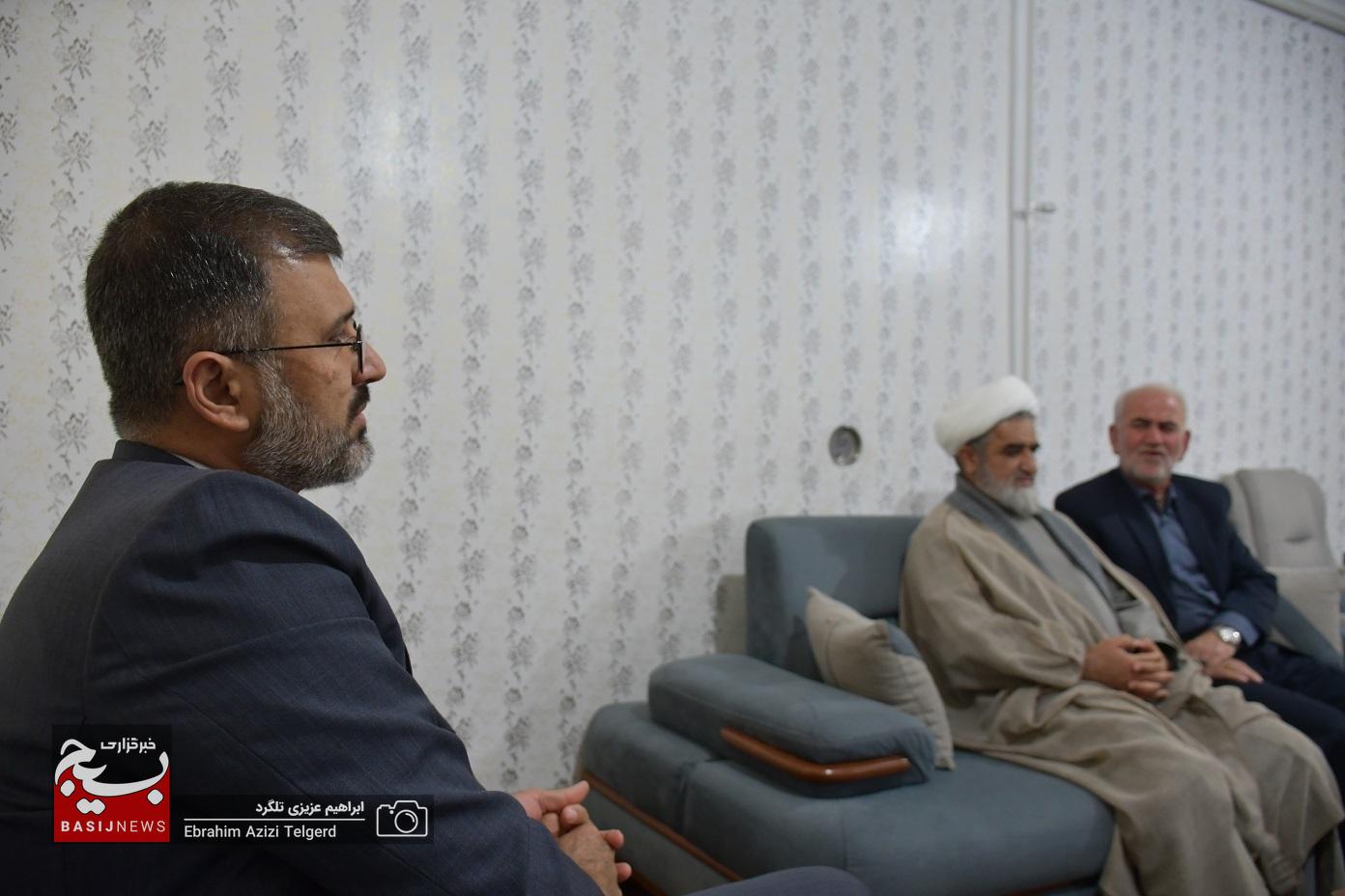سرکشی و تجلیل مسئول نمایندگی ولی فقیه در سپاه فتح از جانباز ان دفاع مقدس + (تصاویر)