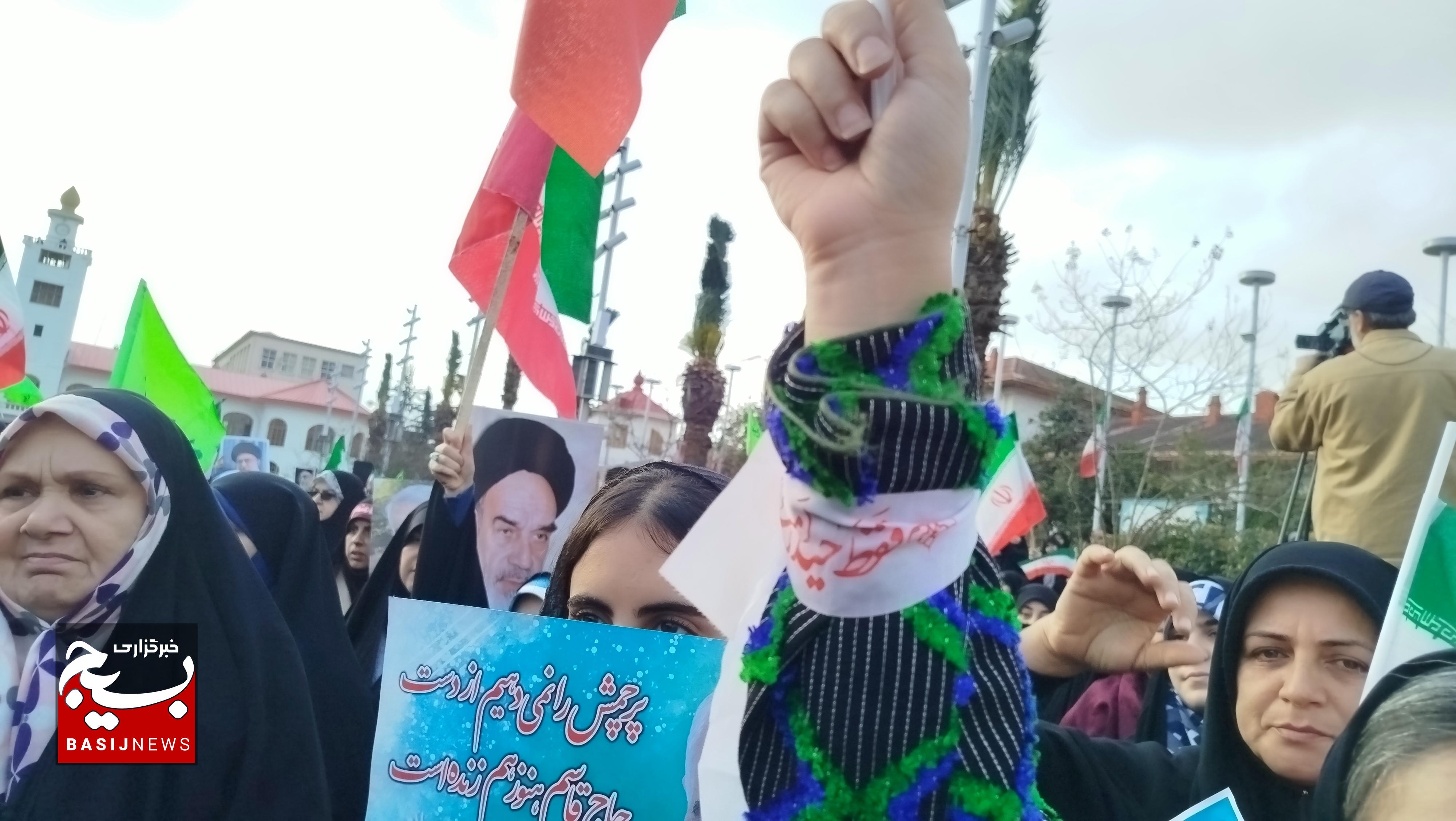 اجتماع  مردم رشت با عنوان« مدافعان ایران » علیه اغتشاشگران مسلح