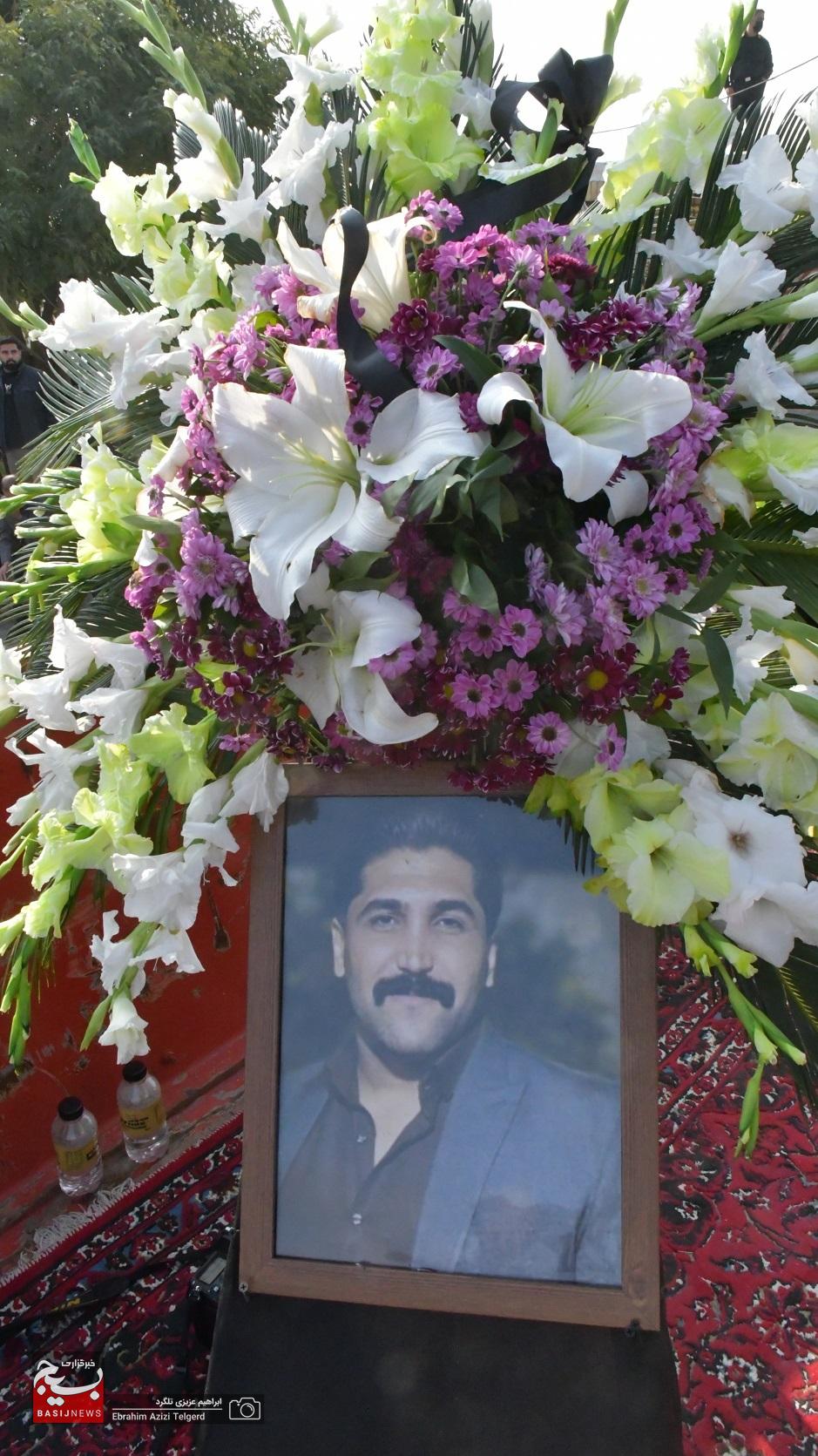 تشییع با شکوه 3 شهید مدافع امنیت در گچساران تشییع با شکوه 3 شهید مدافع امنیت در گچساران