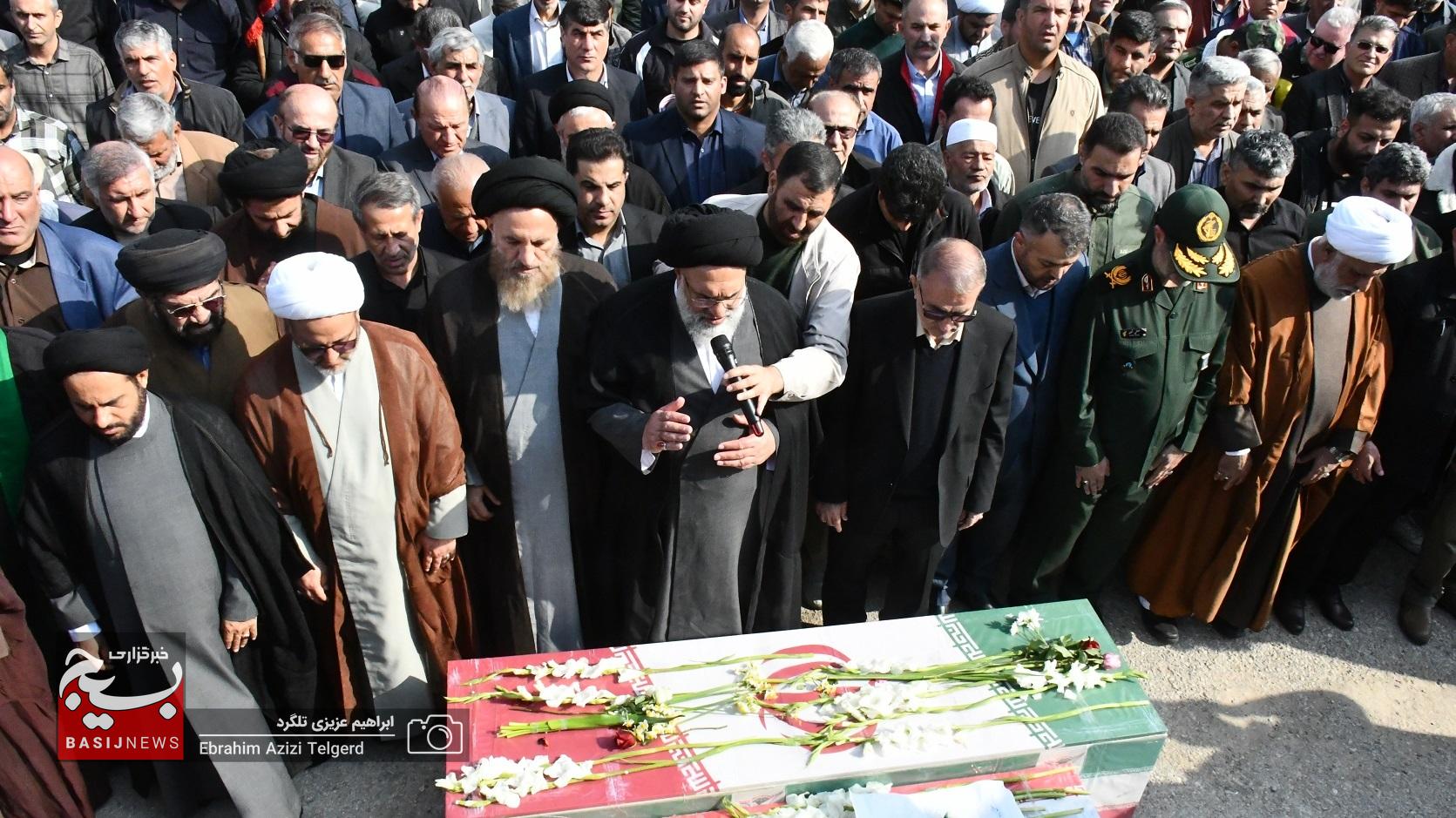 تشییع با شکوه 3 شهید مدافع امنیت در گچساران تشییع با شکوه 3 شهید مدافع امنیت در گچساران