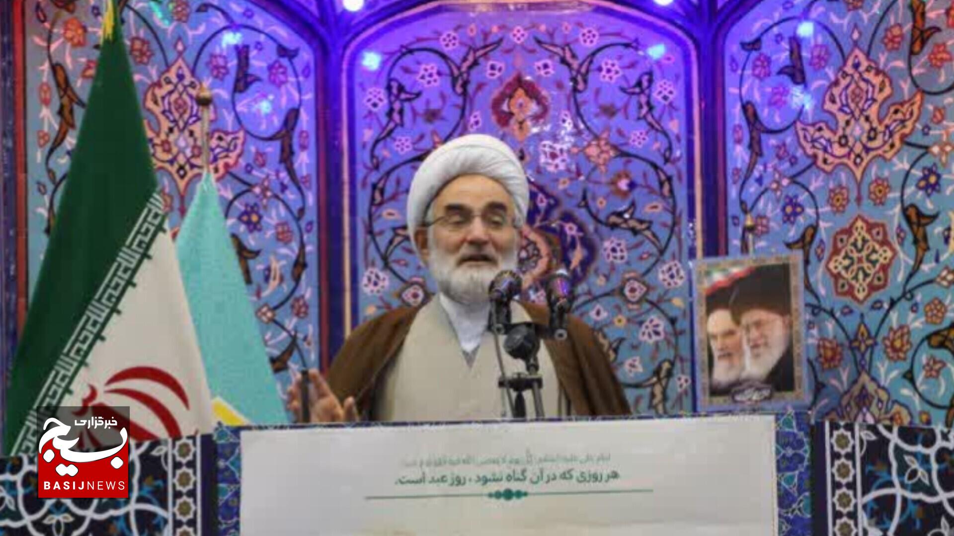 بصیرت مردم ،فتنه های دشمن را نقش برآب  کرده است