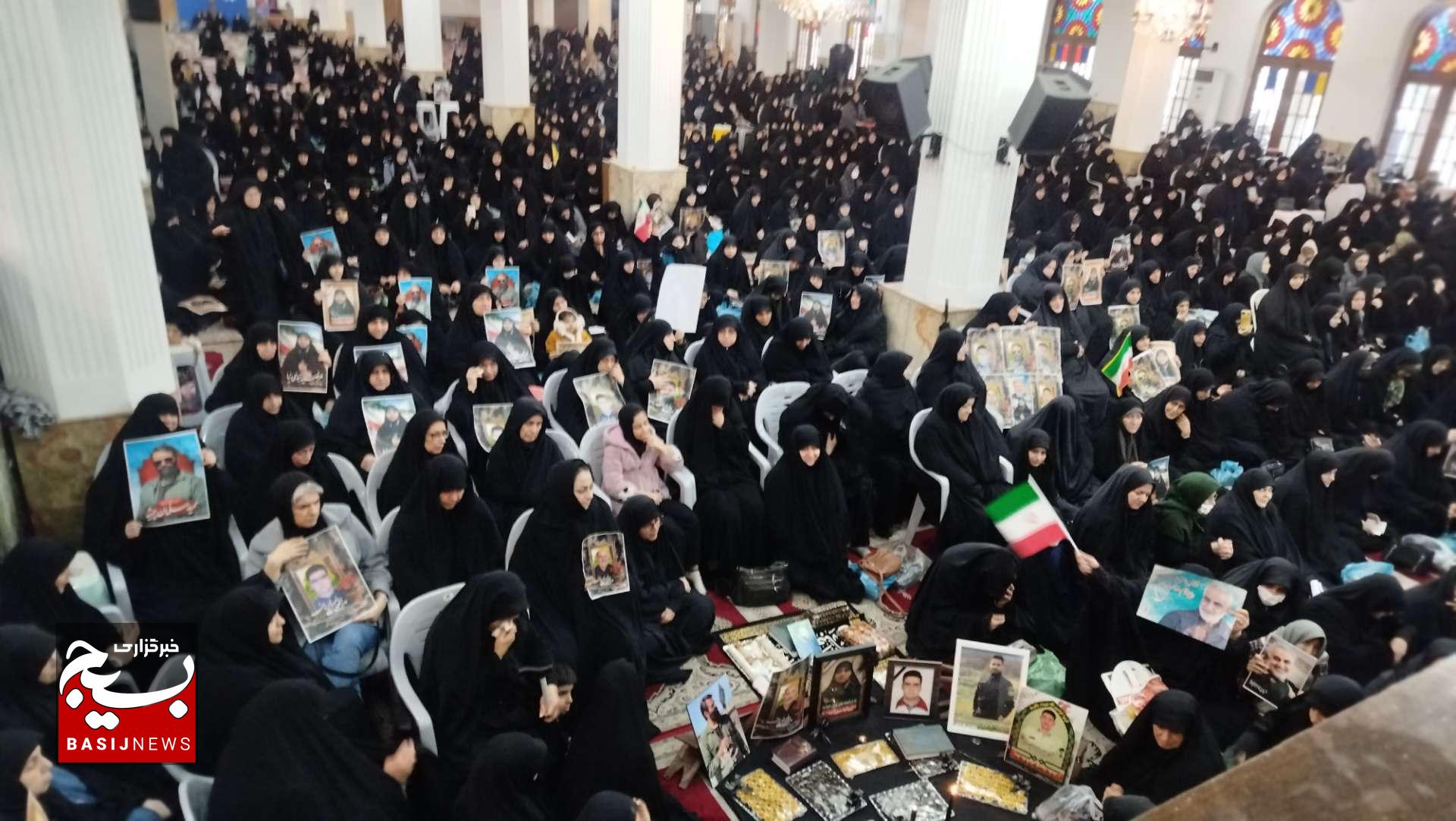 مراسم سوم شهدای مدافع وطن در رشت