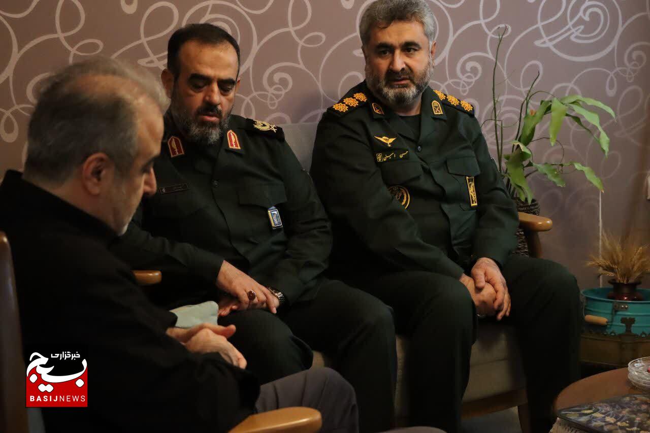 شهدای مدافعان وطن حافظان بزرگترین سرمایه کشور«امنیت »هستند
