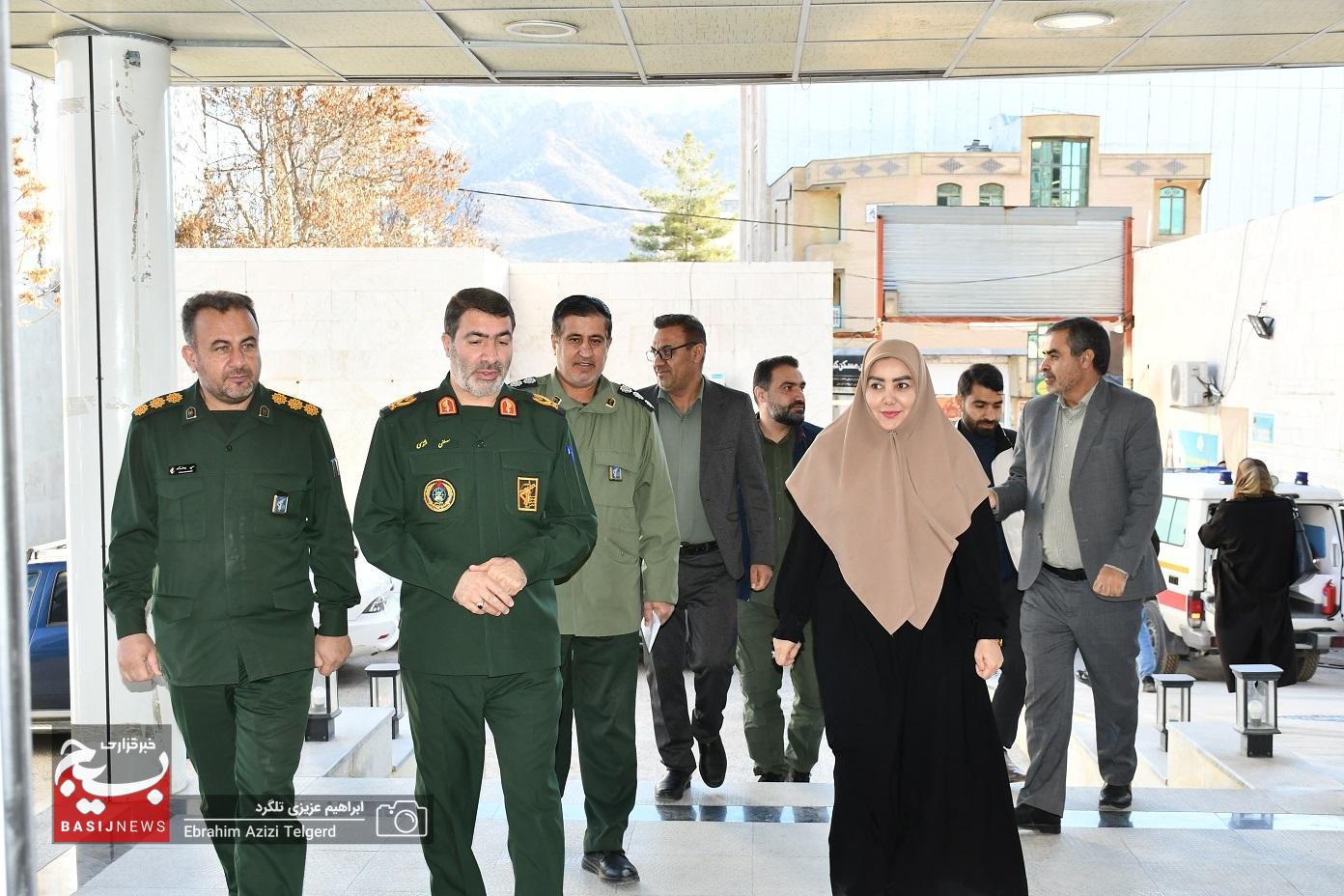 بازدید فرمانده سپاه فتح و رئیس دانشگاه علوم پزشکی از درمانگاه امام صادق (ص)
