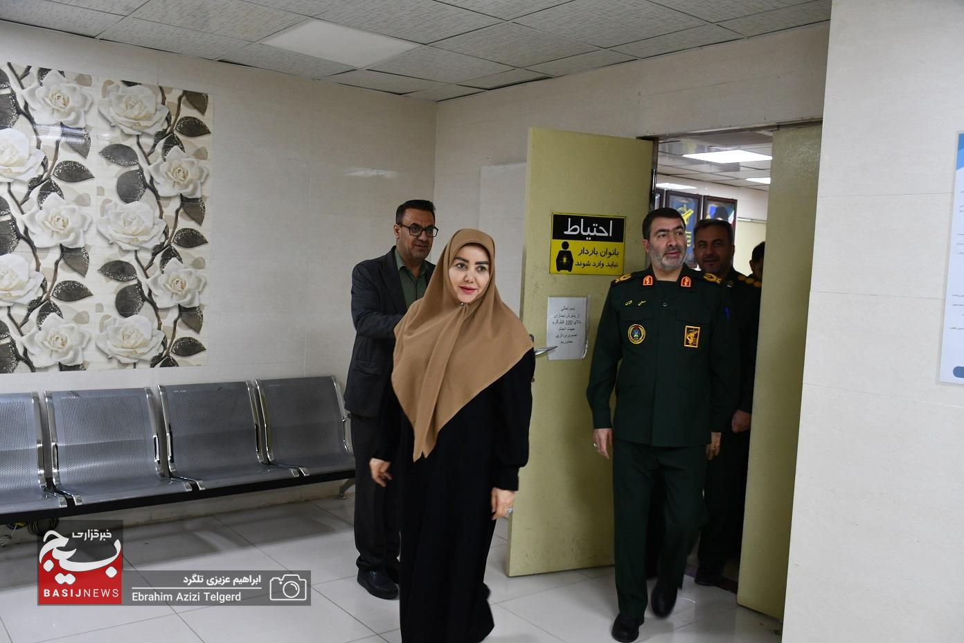 بازدید فرمانده سپاه فتح و رئیس دانشگاه علوم پزشکی از درمانگاه امام صادق (ص)