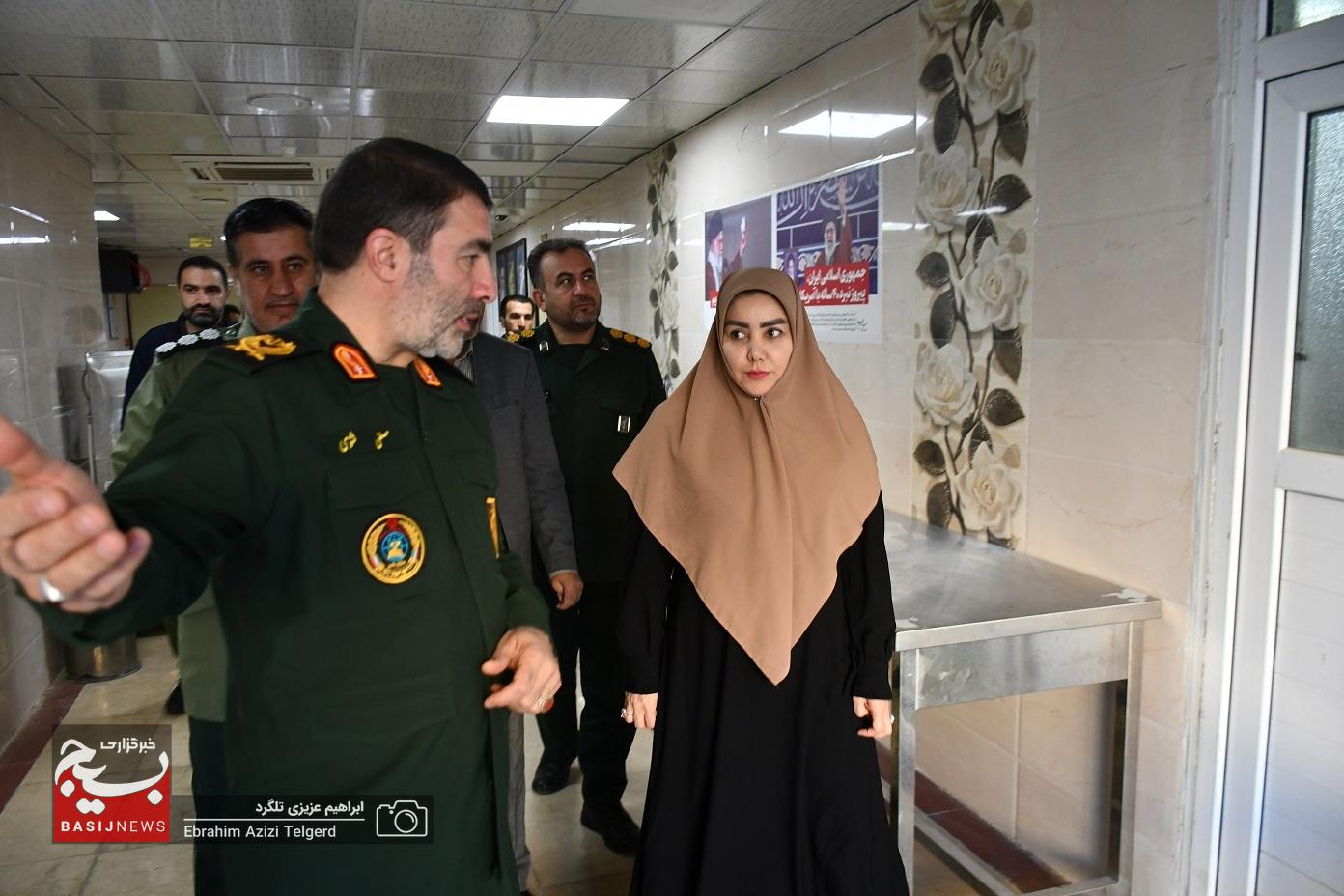 بازدید فرمانده سپاه فتح و رئیس دانشگاه علوم پزشکی از درمانگاه امام صادق (ص)