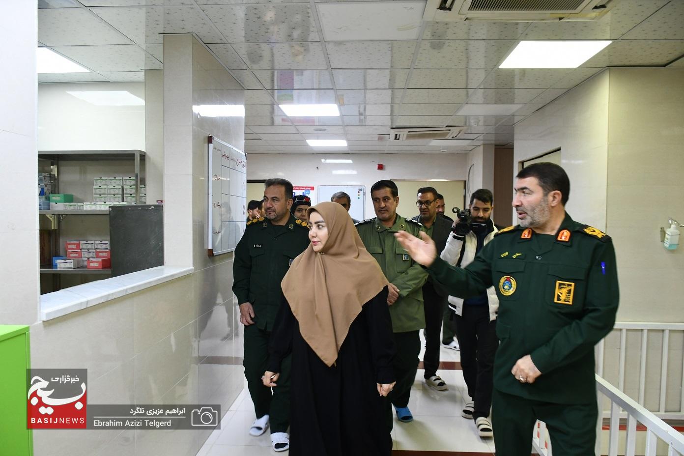 بازدید فرمانده سپاه فتح و رئیس دانشگاه علوم پزشکی از درمانگاه امام صادق (ص)