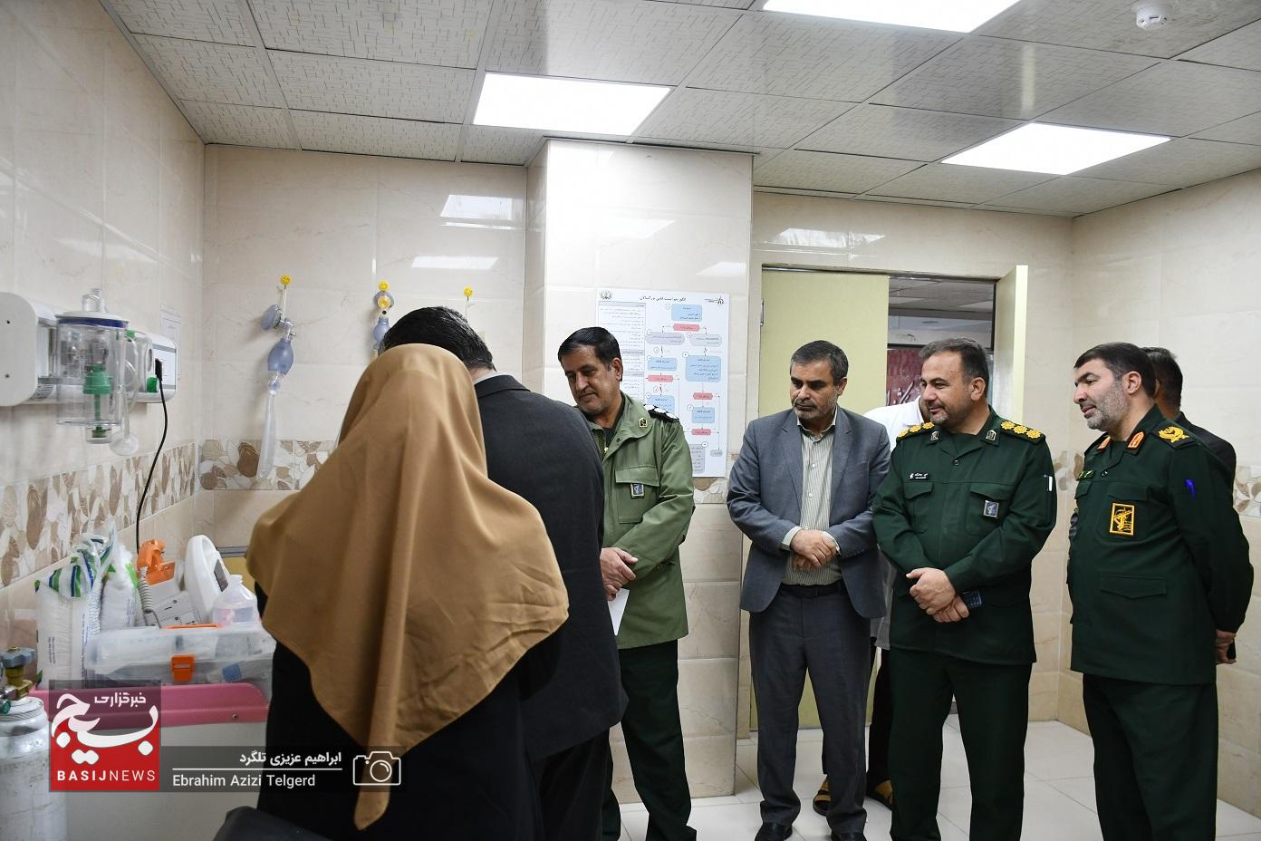 بازدید فرمانده سپاه فتح و رئیس دانشگاه علوم پزشکی از درمانگاه امام صادق (ص)