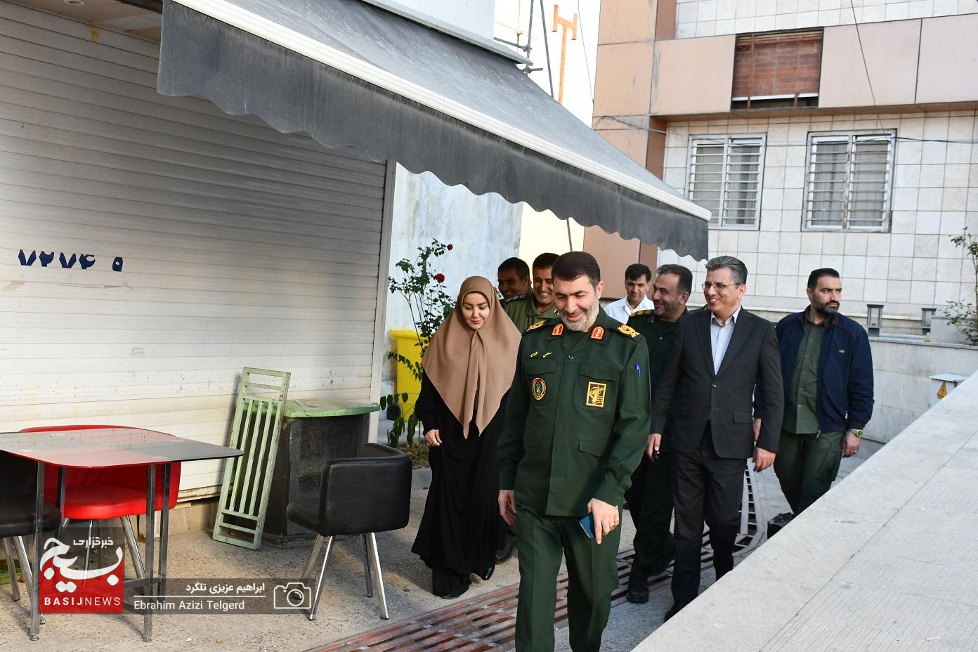 بازدید فرمانده سپاه فتح و رئیس دانشگاه علوم پزشکی از درمانگاه امام صادق (ص)