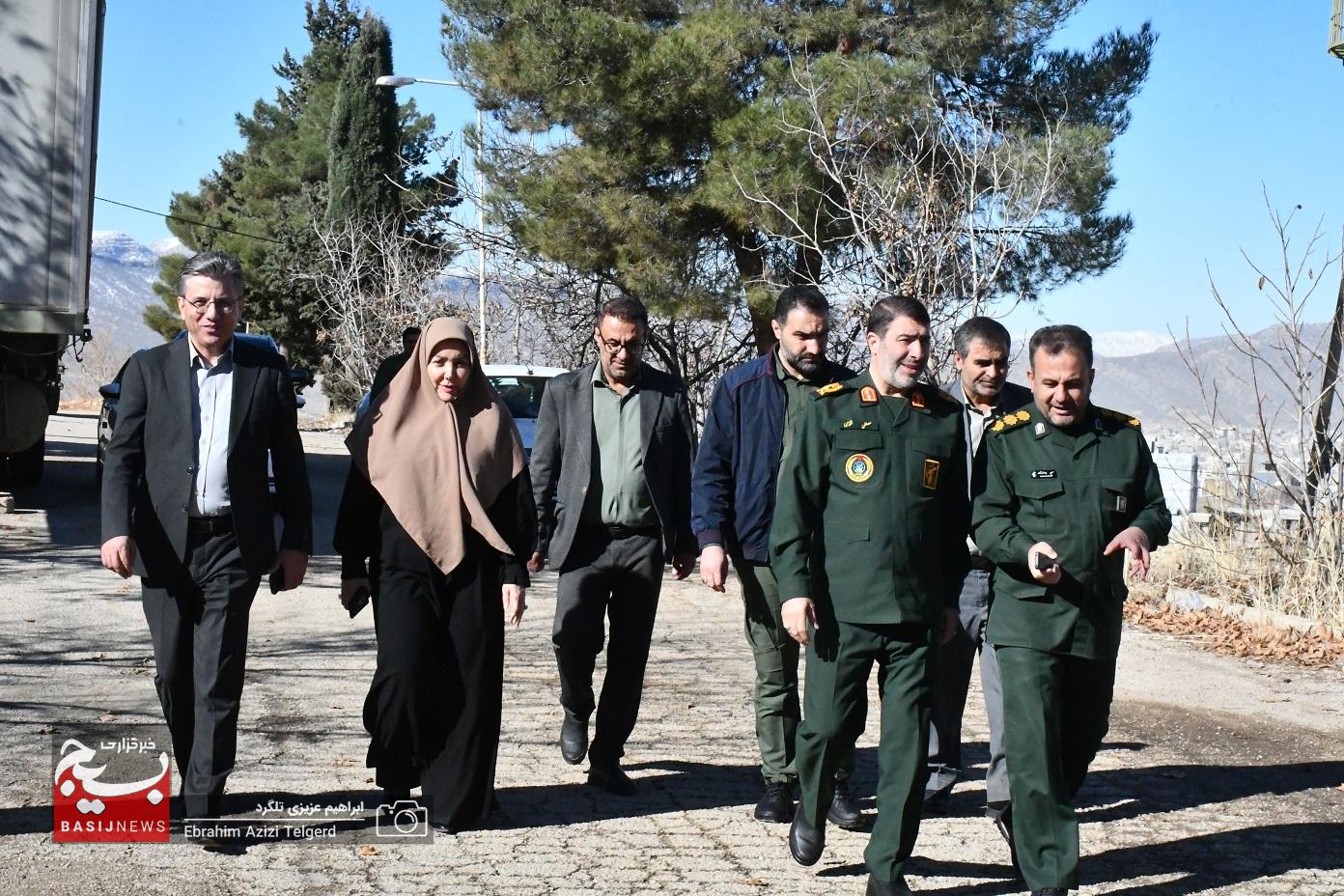 بازدید فرمانده سپاه فتح و رئیس دانشگاه علوم پزشکی از درمانگاه امام صادق (ص)