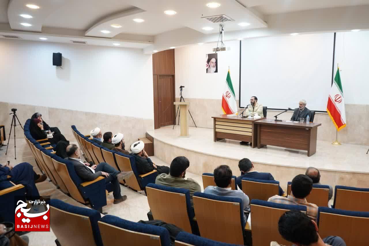 «تلفیق معنویت و سیاست» وجه مشترک میرزا کوچک جنگلی و سردار سلیمانی است