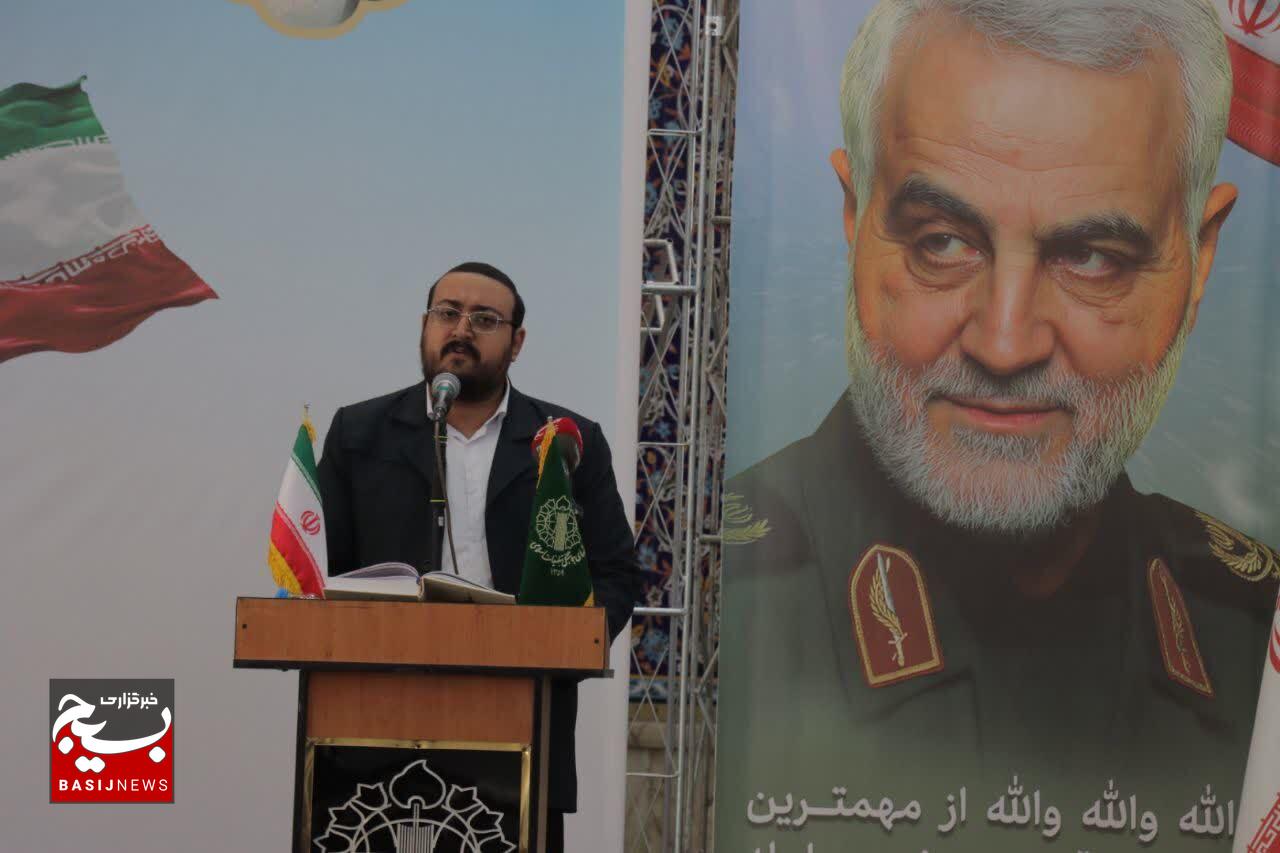 حماسه نهم دی‌ماه؛ روز بصیرت و میثاق امت با ولایت با حضور گسترده مردم کرمان
