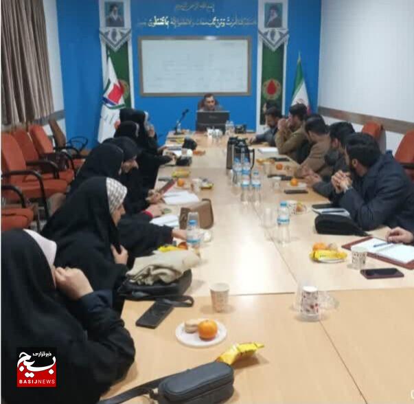 ضرورت نقش‌آفرینی فرهنگیان بسیجی در عرصه جهاد تبیین و ارتقای کیفیت نظام تعلیم و تربیت