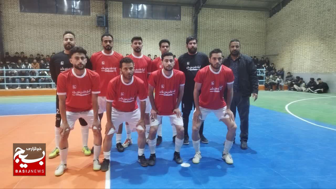 پایان مسابقات فوتسال یادواره سردار شهید حاج قاسم سلیمانی و ۲۲ شهید روستای رباط سمنگان بخش نصرآباد