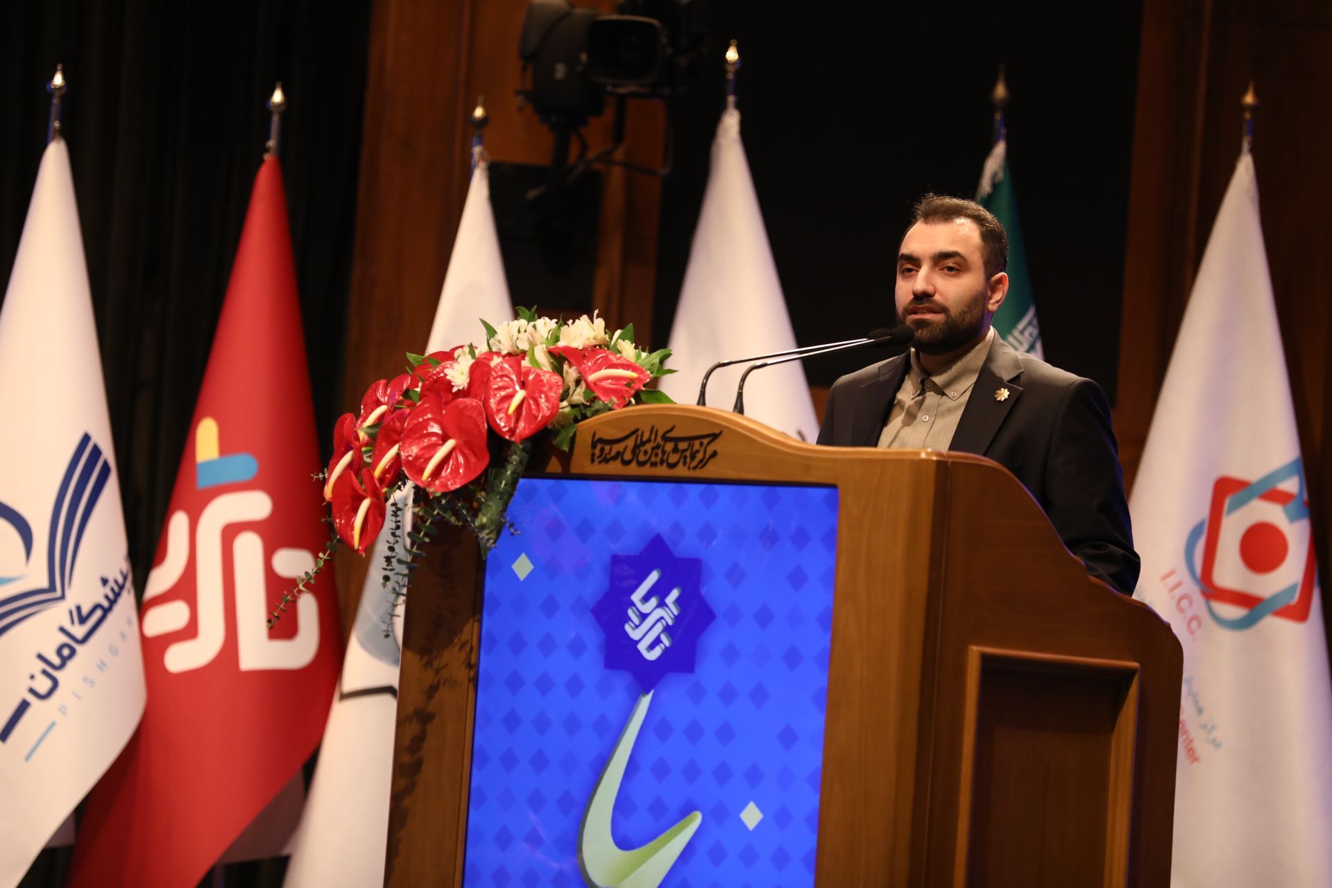 ما در قالب رویداد ملی تا ثریا، زیست بوم علم و فناوری مخصوص هر استان را بسیج کرده‌ایم