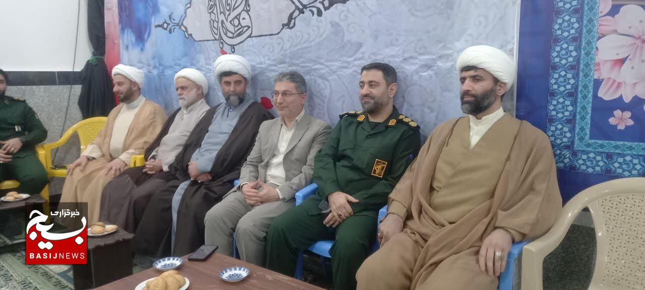 انقلاب اسلامی یک بیداری اسلامی و بازگشت به خویشتن‌باوری است