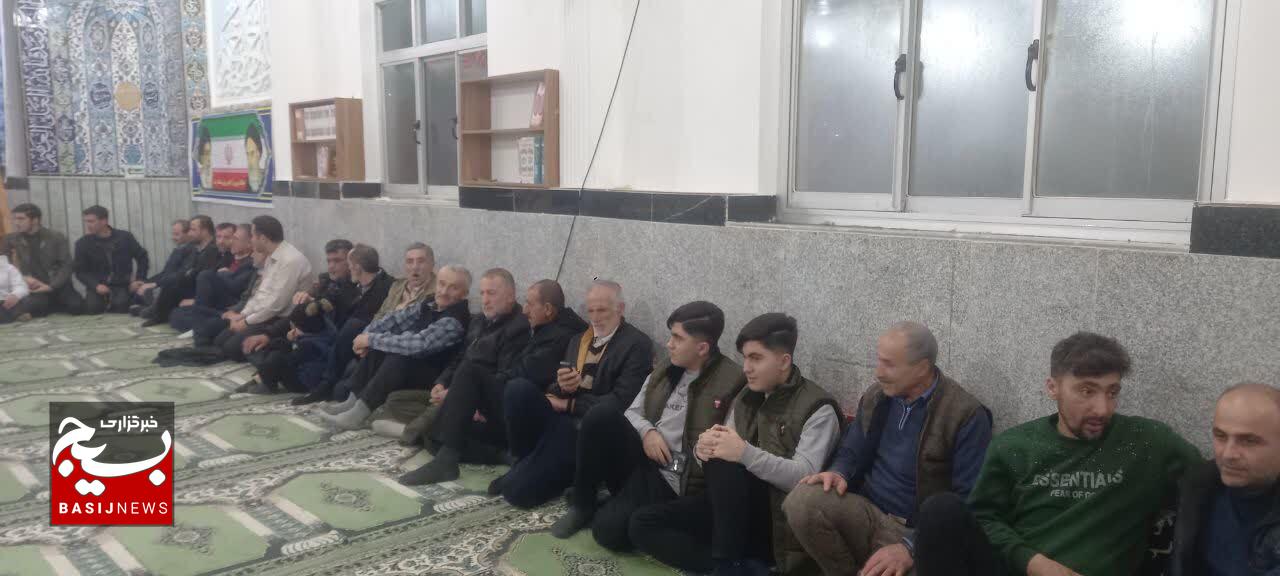 انقلاب اسلامی یک بیداری اسلامی و بازگشت به خویشتن‌باوری است