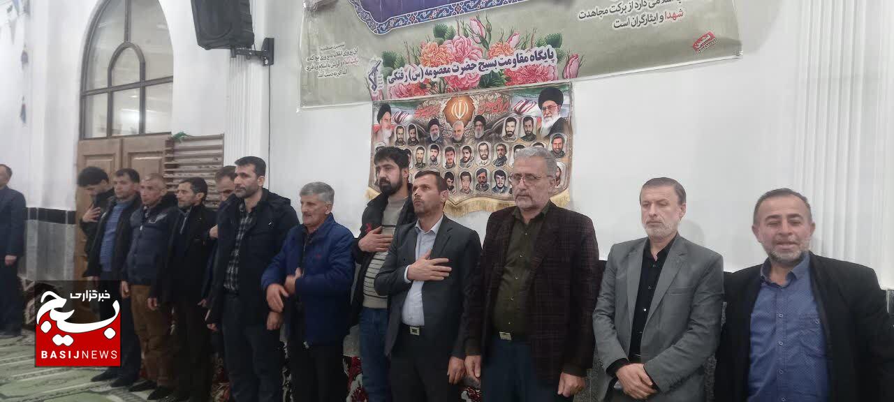 انقلاب اسلامی یک بیداری اسلامی و بازگشت به خویشتن‌باوری است