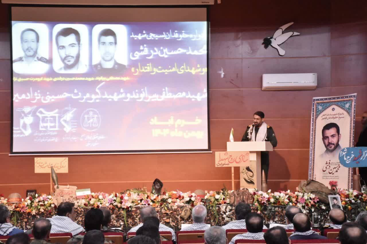 لرستان سنگر غیرت؛ ناکامی دشمن در اجرای سناریوی آشوب/دشمن با اغتشاش آمد، با بصیرت مردم شکست خورد