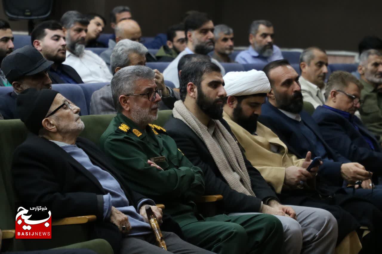 وقتی مداحان، فجر انقلاب را با نوای اهل‌بیت(ع) روایت کردند