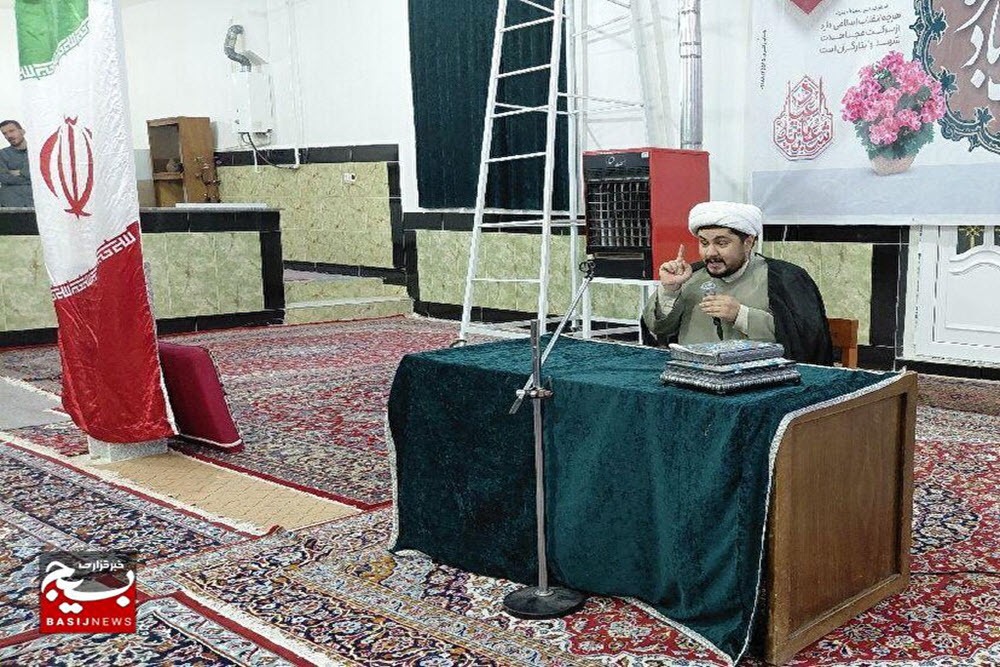 انقلاب اسلامی، حرکتی الهی و زمینه‌ساز ظهور است