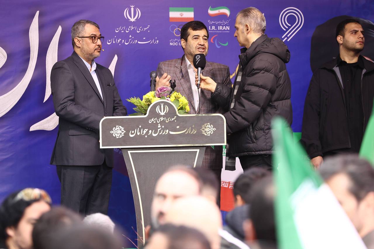 گزارش تصویری/ حضور جامعه ورزش در راهپیمایی ۲۲ بهمن