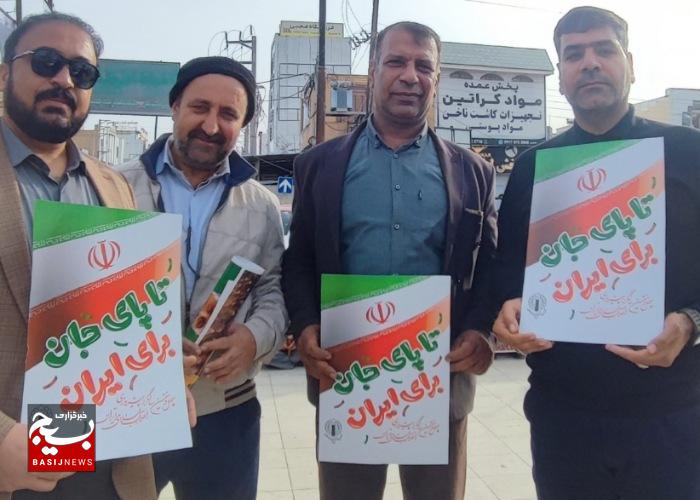 جشن پیروزی انقلاب در گناوه با راهپیمایی باشکوه مردم برگزار شد