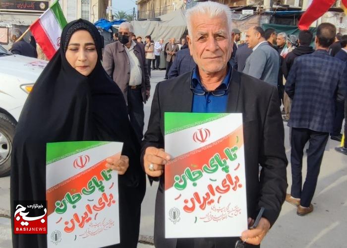 جشن پیروزی انقلاب در گناوه با راهپیمایی باشکوه مردم برگزار شد