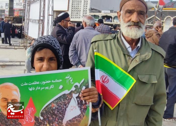 جشن پیروزی انقلاب در گناوه با راهپیمایی باشکوه مردم برگزار شد