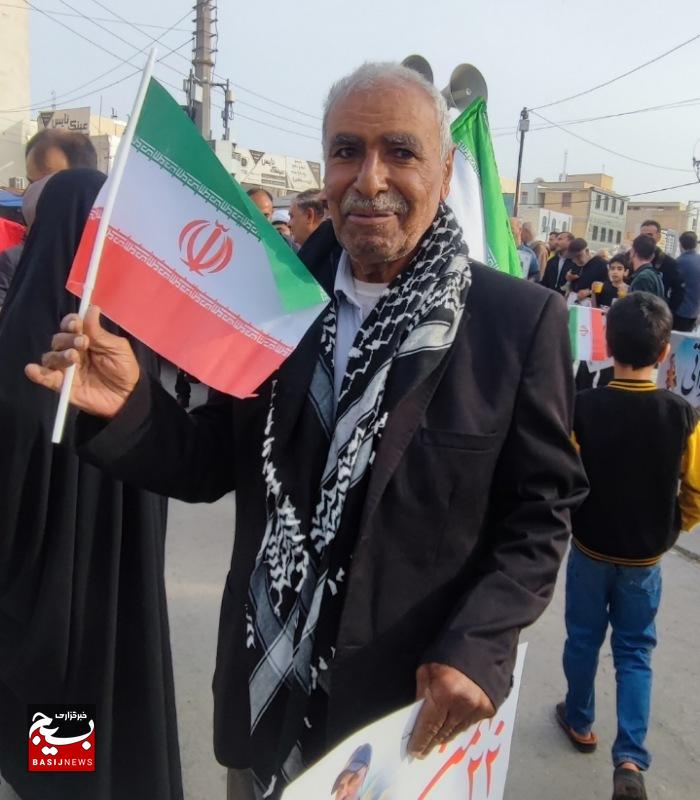 جشن پیروزی انقلاب در گناوه با راهپیمایی باشکوه مردم برگزار شد