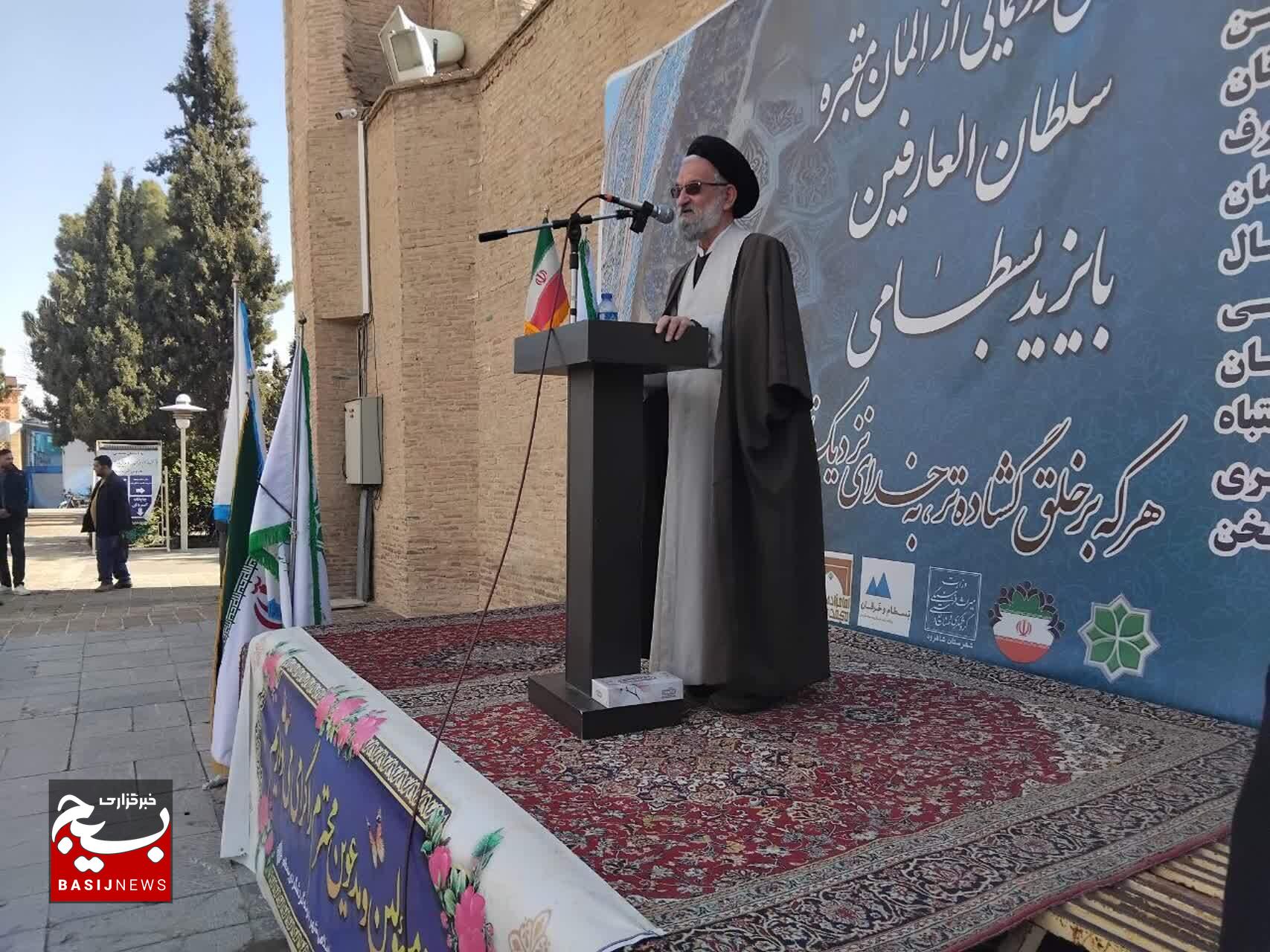 امام جمعه بسطام: خواسته ما راه اندازی پایگاه میراث فرهنگی و ثبت جهانی مجموعه تاریخی بسطام است