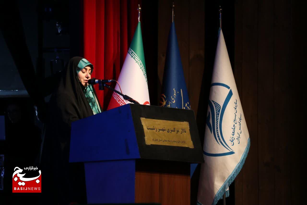 بسیج هنرمندان در دهه فجر برنامه‌های ویژه‌ای را در راستای انتقال پیام انقلاب برگزار کرد