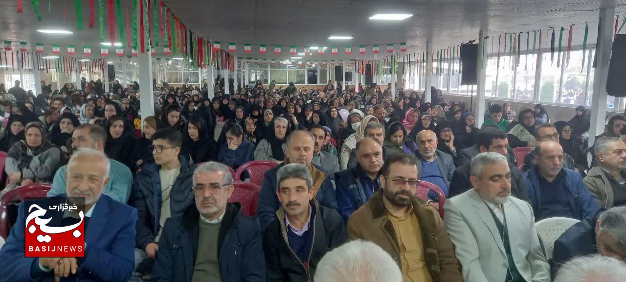 با هوشیاری ملت، مانع پیشرفت نقشههای شوم دشمن شد با هوشیاری ملت، مانع پیشرفت نقشههای شوم دشمن شد