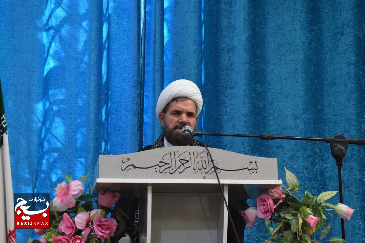 هشدار امام جمعه زاوه درباره جنگ شناختی دشمن