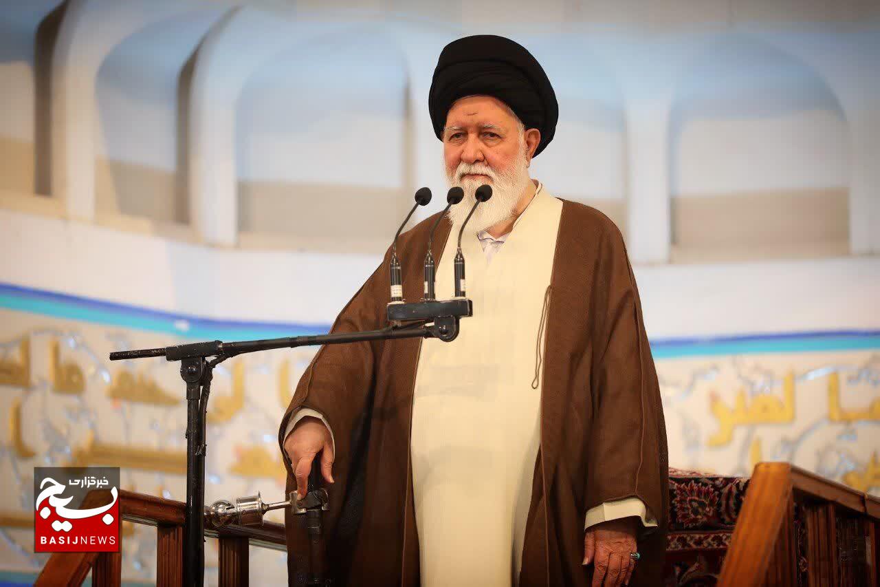 راهبرد دشمن علیه ایران «آشوب، تهدید و مذاکره» است