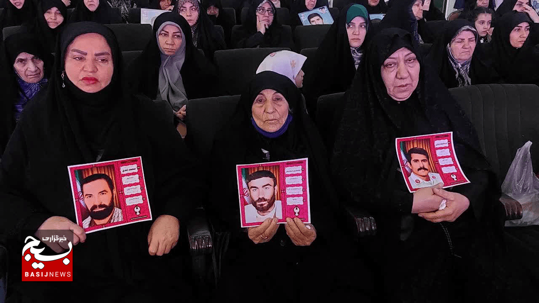 ایستادگی، وفاداری و مقاومت، تنها راه حفظ عزت کشور است