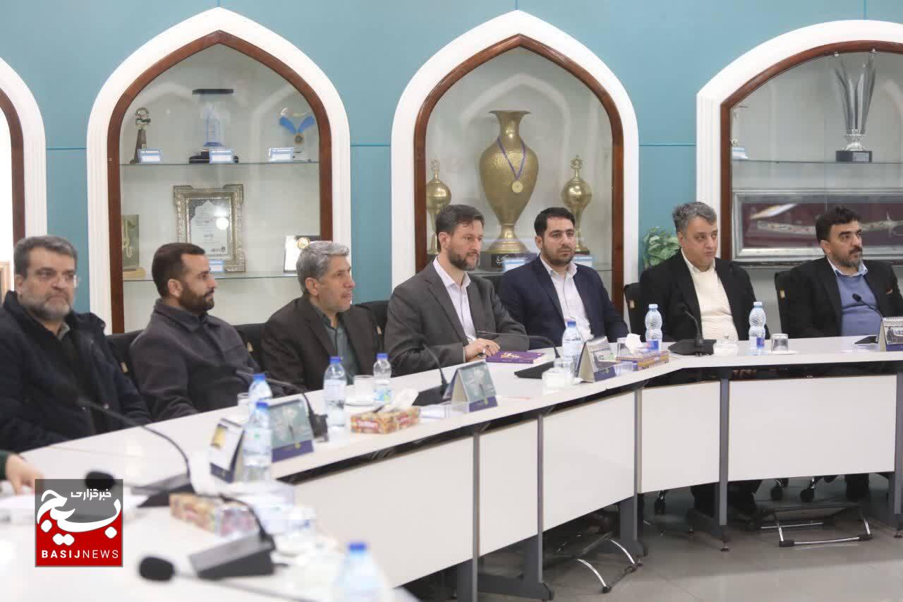 آیین تکریم و معارفه مسئول سازمان بسیج اصناف، بازاریان و فعالان اقتصادی