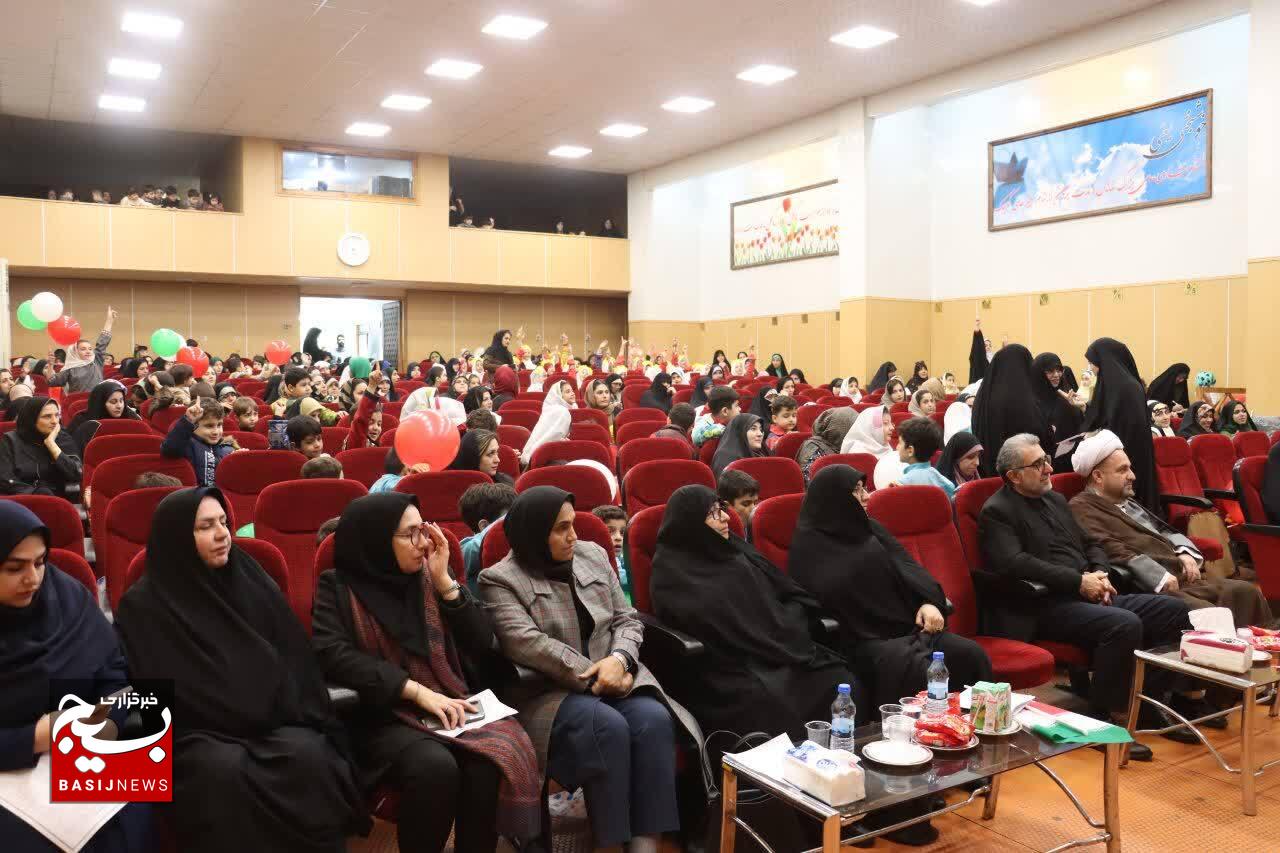توجه به تربیت نونهالان سرمایه‌گذاری برای آینده کشور است