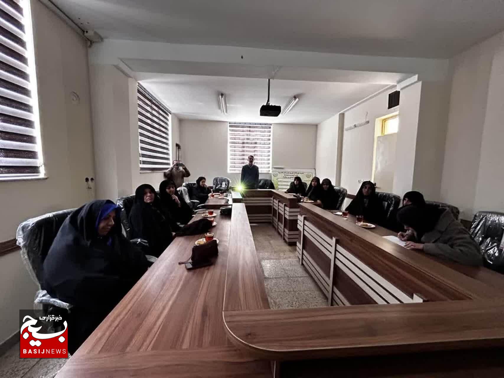 توانمندسازی زنان روستایی شاهرود با آموزش فرآوری لبنیات