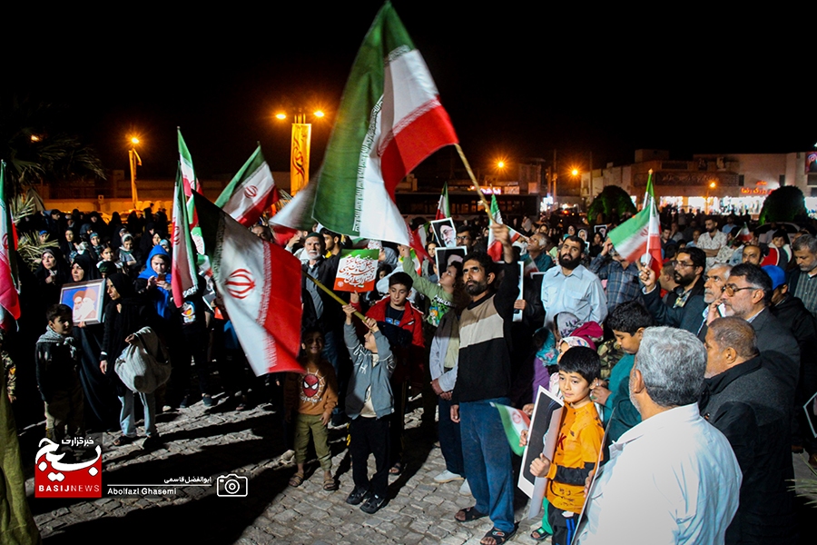 نورافشانی جشن انقلاب و طنین گلبانگ الله‌اکبر در برازجان