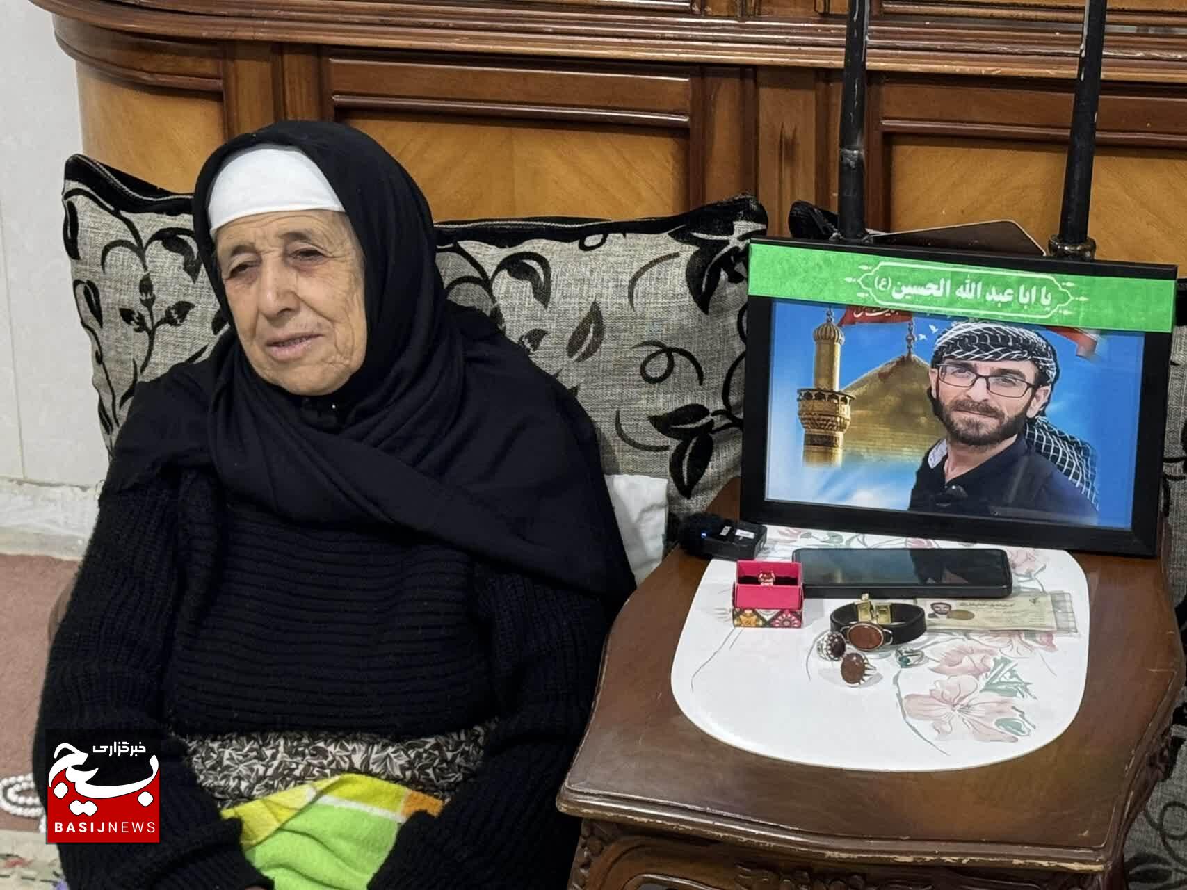 «سربازِ ننه، فداییِ آقا»؛ روایت ناتمام مادری که فرزندش را در برف بزرگ کرد و در راه آرمان سپرد «سربازِ ننه، فداییِ آقا»؛ روایت ناتمام مادری که فرزندش را در برف بزرگ کرد و در راه آرمان سپرد