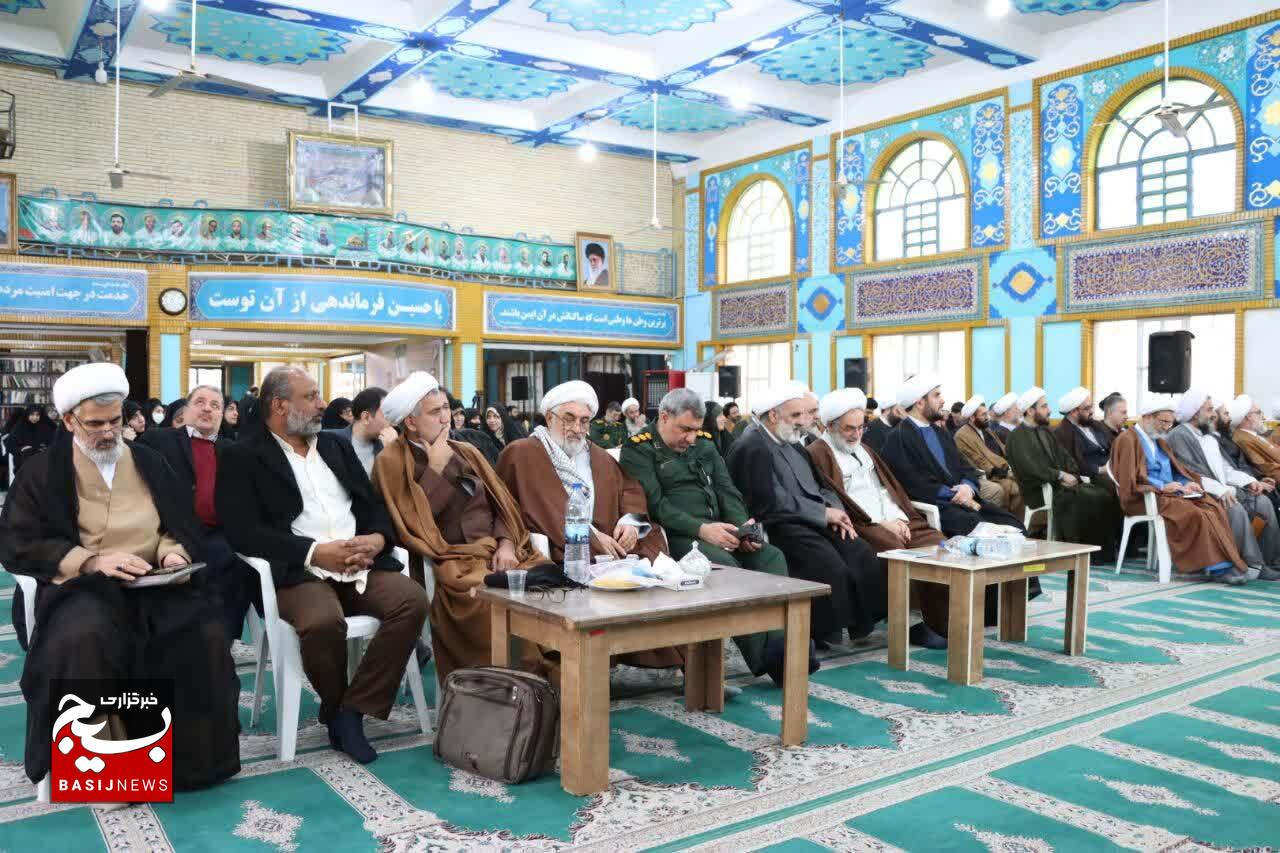 مربیان در ارتقای فرهنگ مقاومت و تقویت جریانهای تربیتی در بسیج نقش آفرین هستند مربیان در ارتقای فرهنگ مقاومت و تقویت جریانهای تربیتی در بسیج نقش آفرین هستند
