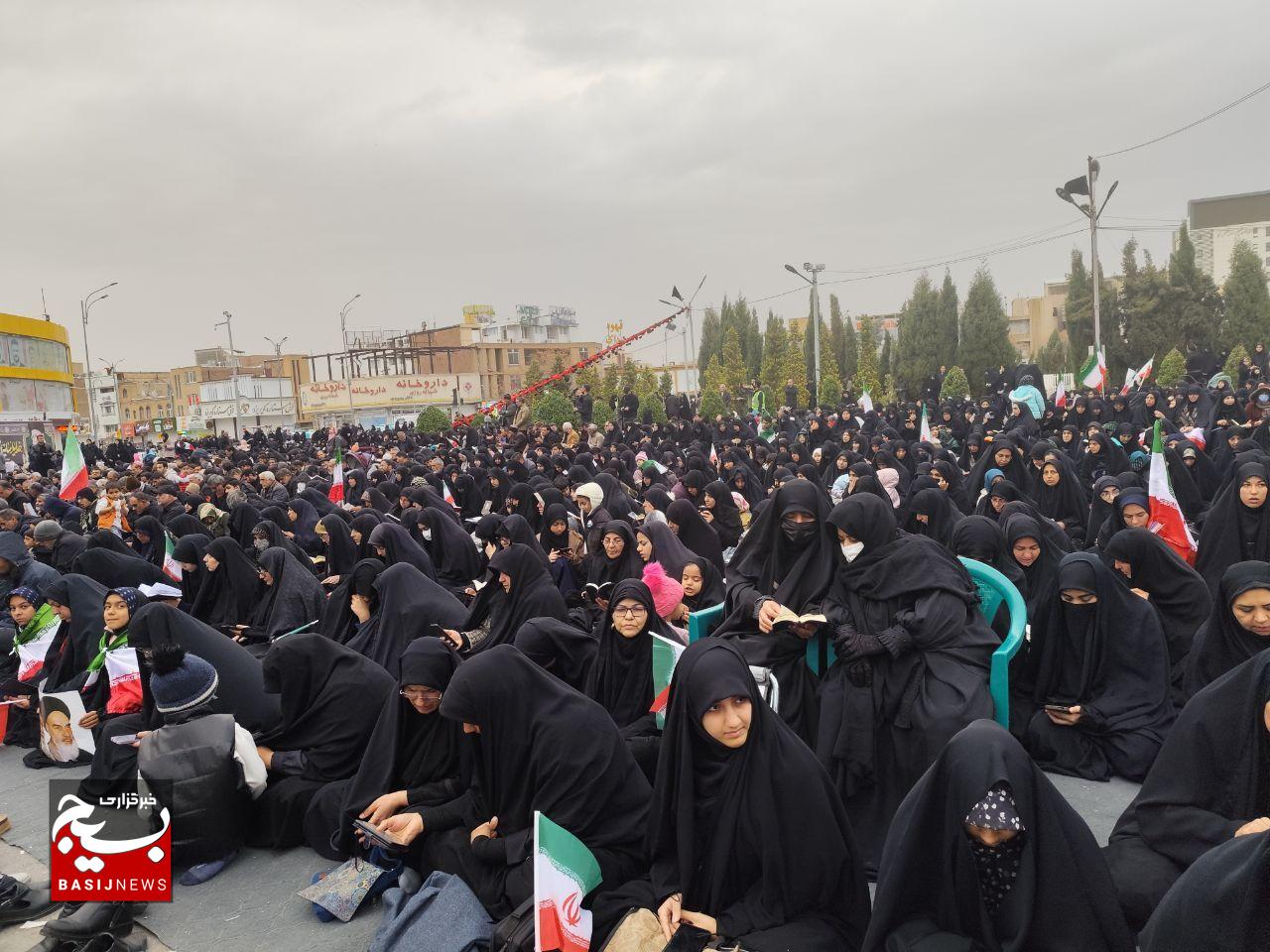 کرمانی‌ها در دومین روز خونخواهی